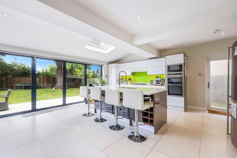 46 Westways, Epsom, KT19 0PQ
