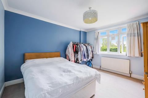 46 Westways, Epsom, KT19 0PQ