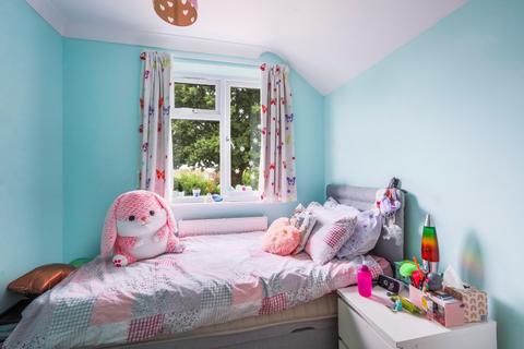 46 Westways, Epsom, KT19 0PQ