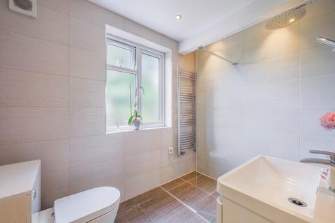 46 Westways, Epsom, KT19 0PQ