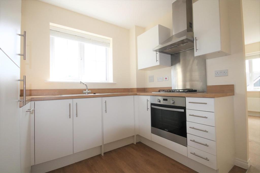 The Alders, Billingshurst 2 bed flat £975 pcm (£225 pw)