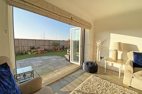 12 Folly Close, Liverpool, L23 8AE