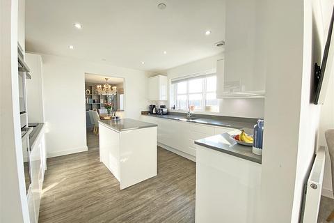 12 Folly Close, Liverpool, L23 8AE