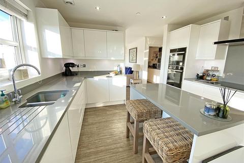 12 Folly Close, Liverpool, L23 8AE