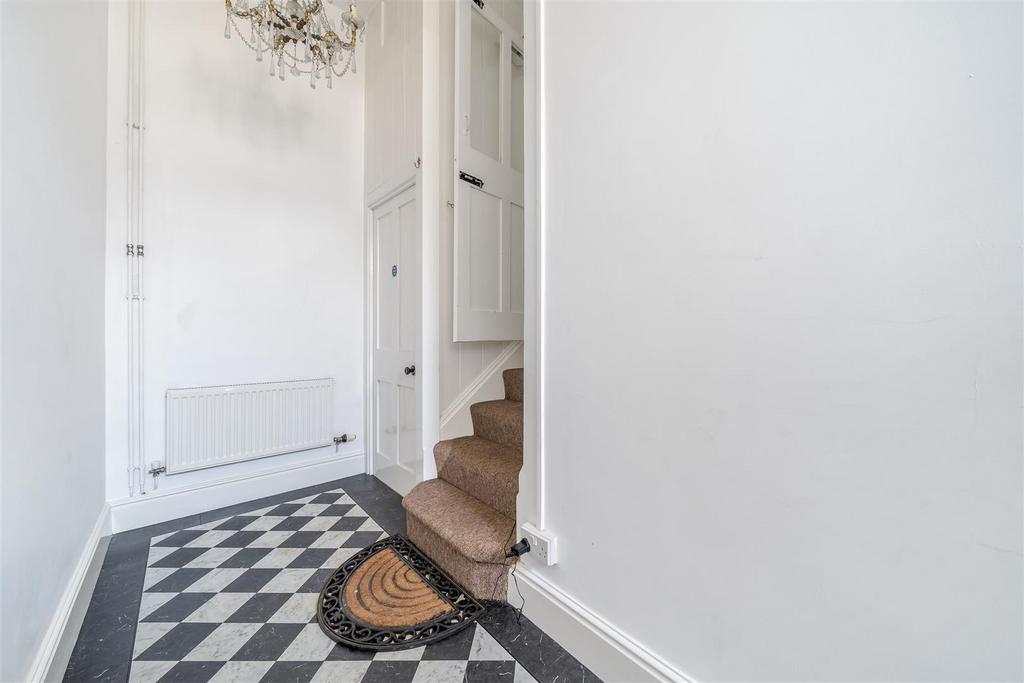 Private Entrance Hall