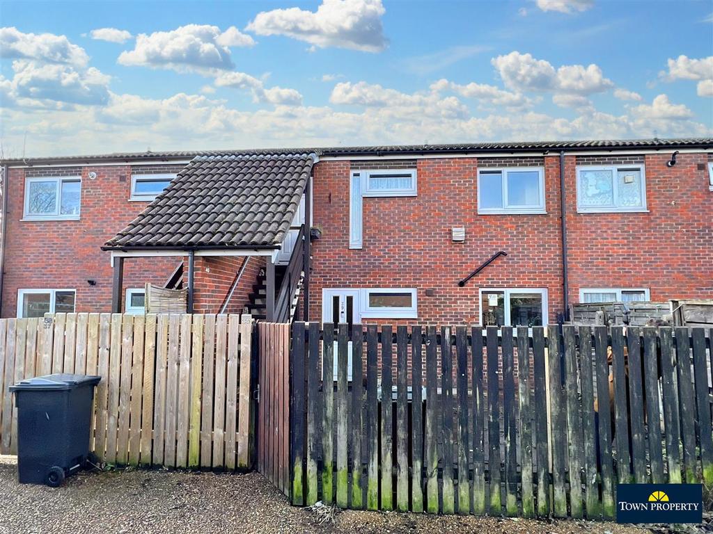 Kirkstall Close, Eastbourne 1 bed flat £119,950