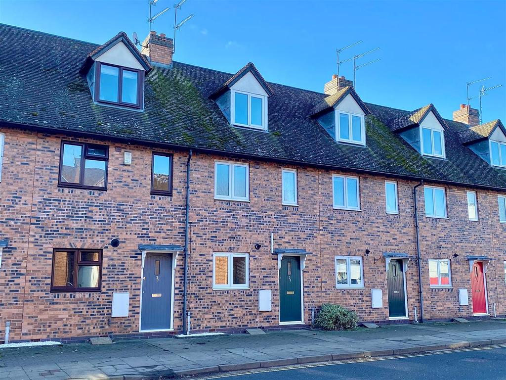 Stratford Road, Alcester 3 bed terraced house for sale £268,000