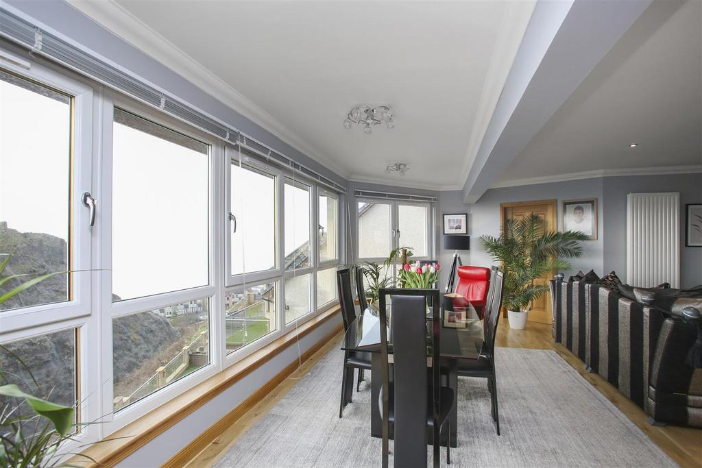 17c Burntisland Road 12.jpg