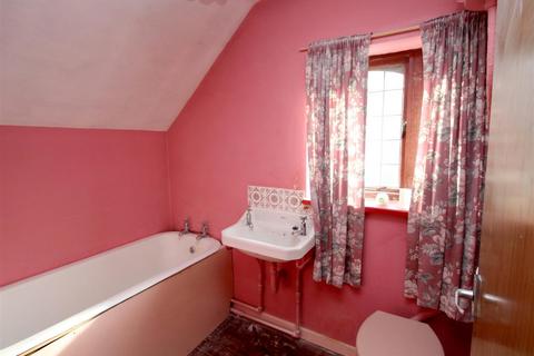 4 Chiltern Gardens, Watlington, OX49 5QW