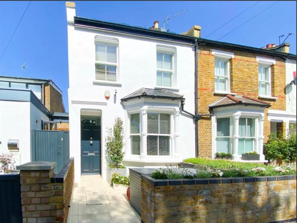 Reckitt Road, London, W4 4 bed end of terrace house £1,695,000