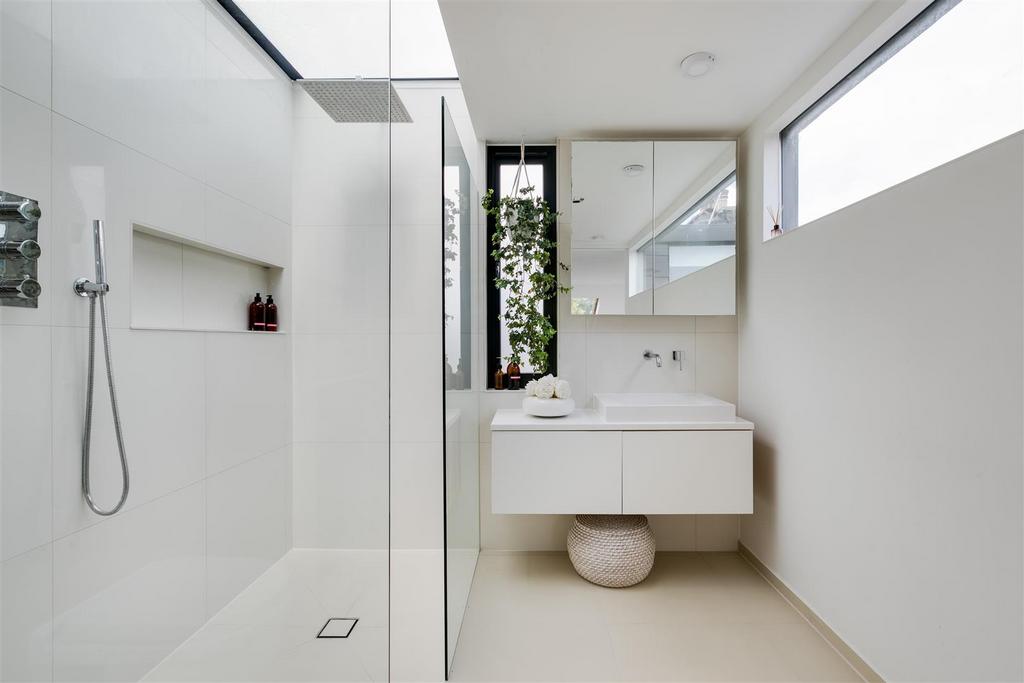 Reckitt Road, W4 - FOR SALE