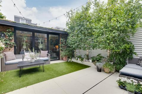 39 Reckitt Road, London, W4 2BT
