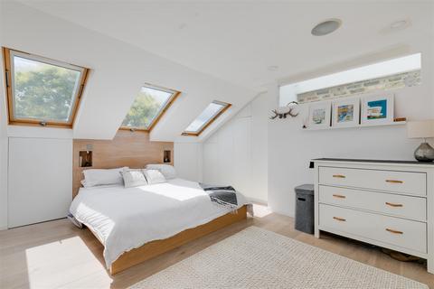 39 Reckitt Road, London, W4 2BT