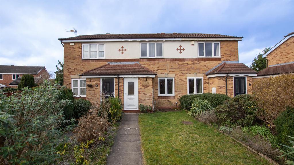 Whitley Close, Clifton Moor, York... 2 bed terraced house £950 pcm (£