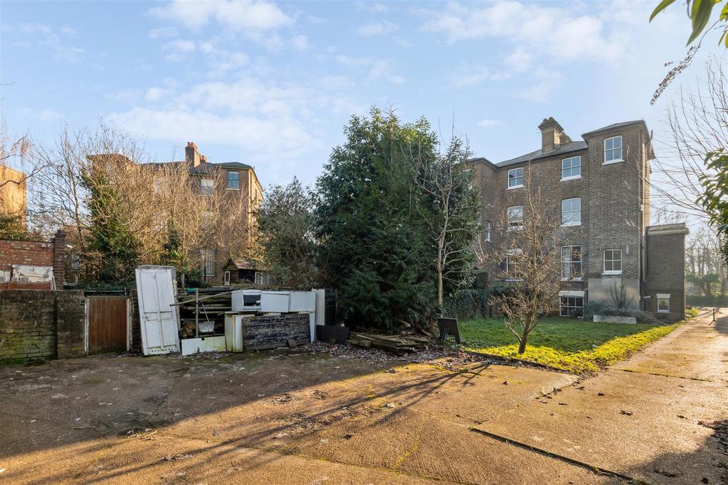 Grove Park Road, W4 - FOR SALE