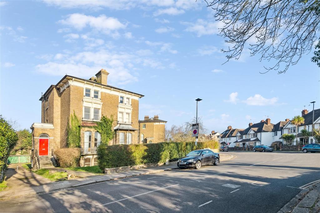 Grove Park Road, W4 - FOR SALE