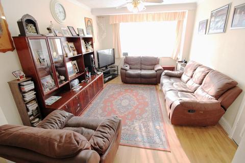 96 Carlton Road, Erith, DA8 1DU