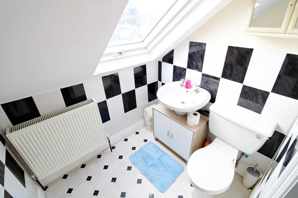 Loft Room WC