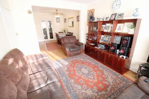 96 Carlton Road, Erith, DA8 1DU