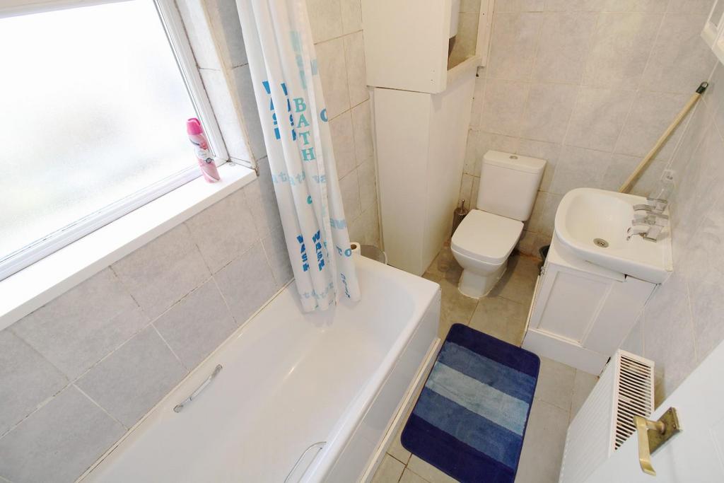 Ground Floor Bathroom
