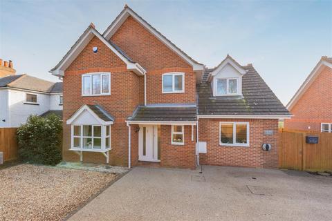 Oak Tree House Winkfield Road, Windsor, SL4 4BA