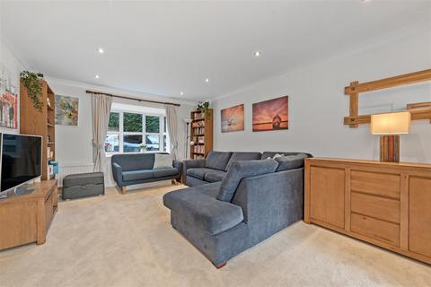 Oak Tree House Winkfield Road, Windsor, SL4 4BA