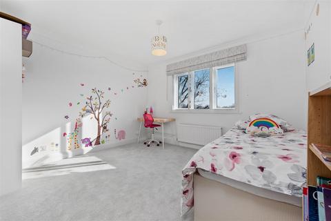 Oak Tree House Winkfield Road, Windsor, SL4 4BA