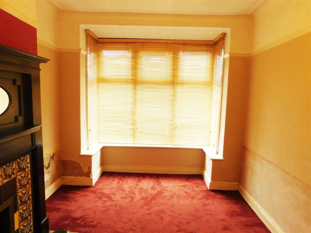 Derbyshire Road, Clayton Bridge, Manchester 3 bed terraced house £180,000