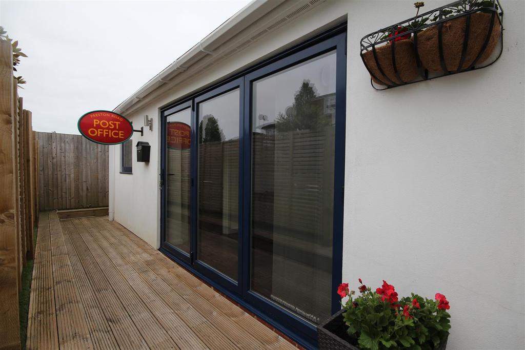 Greenfield Crescent, Brighton 1 bed flat £995 pcm (£230 pw)