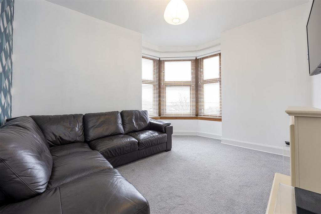 2 1 137 petershill rd glasgow 001.jpg