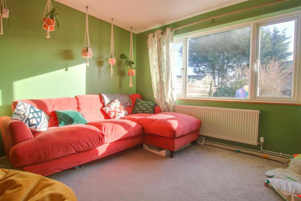 Hillmead, Norwich 3 bed end of terrace house £210,000