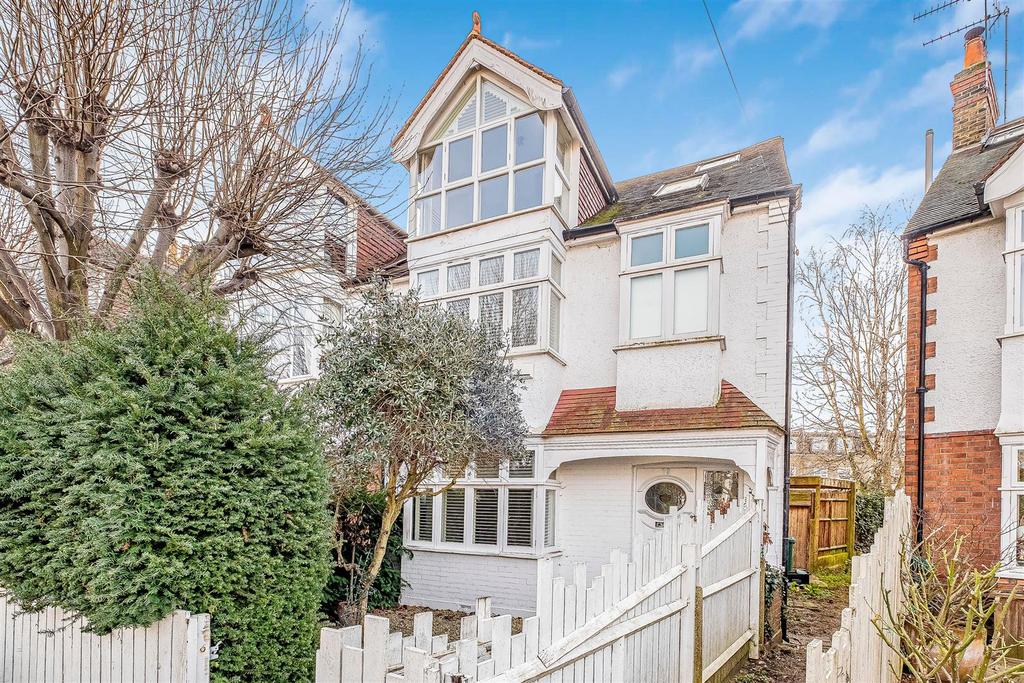 Elm Bank Gardens, Barnes, SW13 4 bed end of terrace house £2,250,000