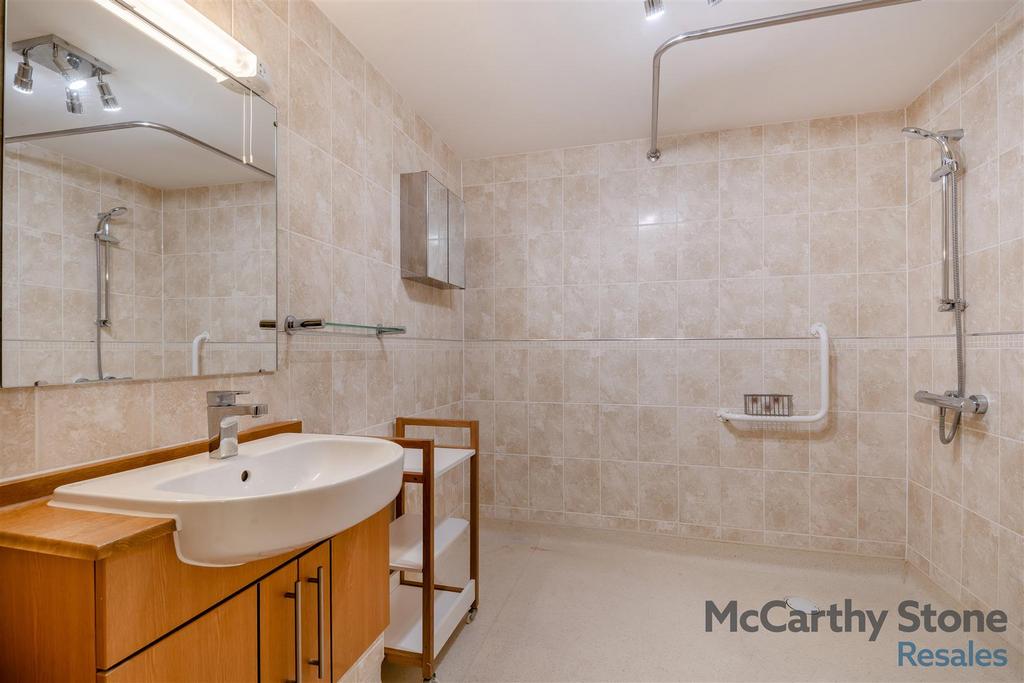 8628539-interior11.jpg