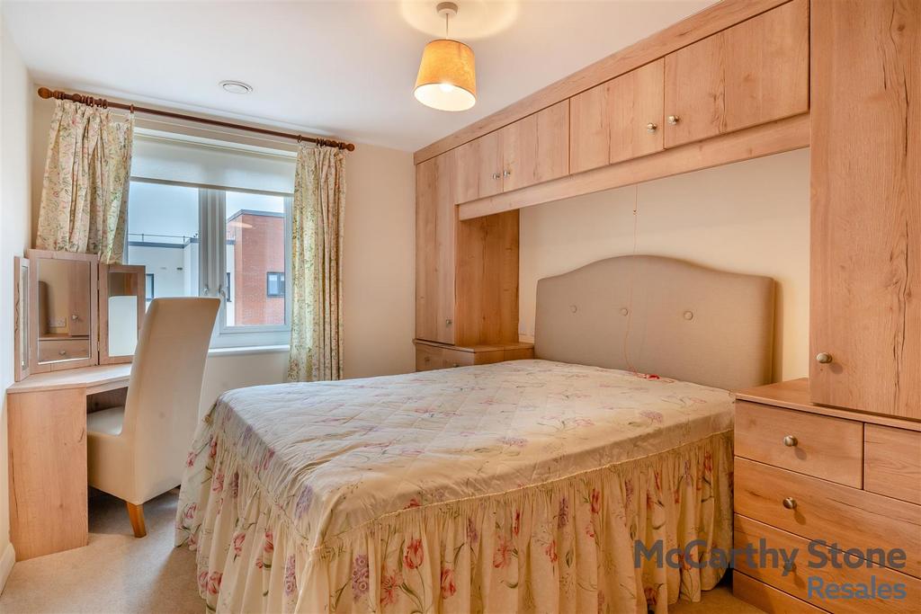 8628539-interior03.jpg