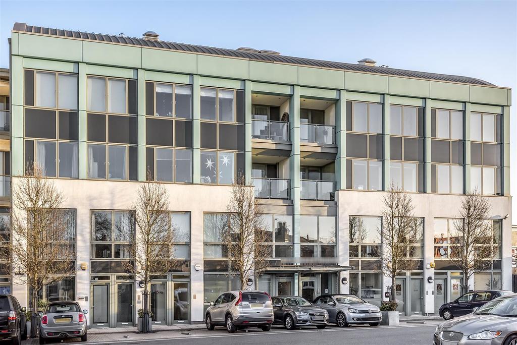 Bardolph Road, Richmond 2 bed apartment £2,450 pcm (£565 pw)