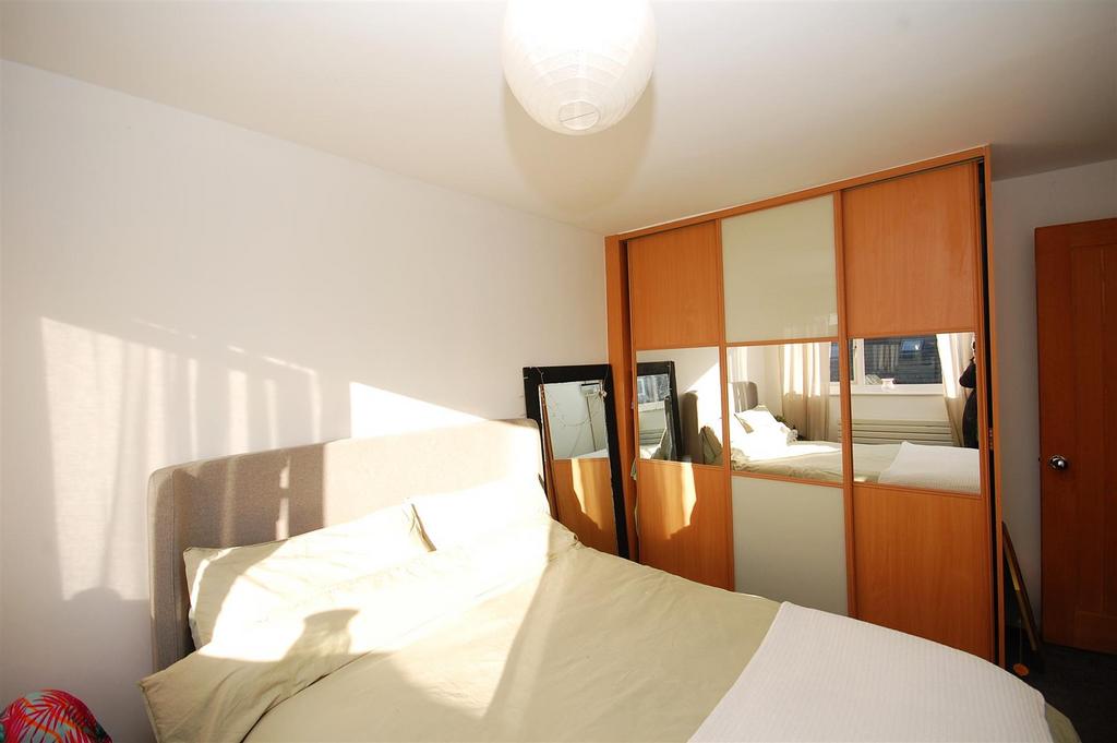 9churchplace BEDROOM1 VIEW2.JPG