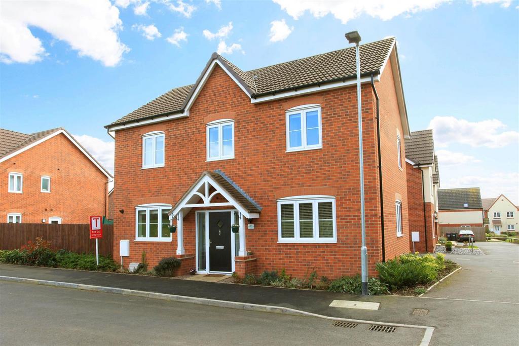 Watts Drive, Shifnal 4 bed detached house £390,000