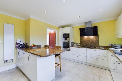 59 Culla Road, Trimsaran, Kidwelly, SA17 4DA