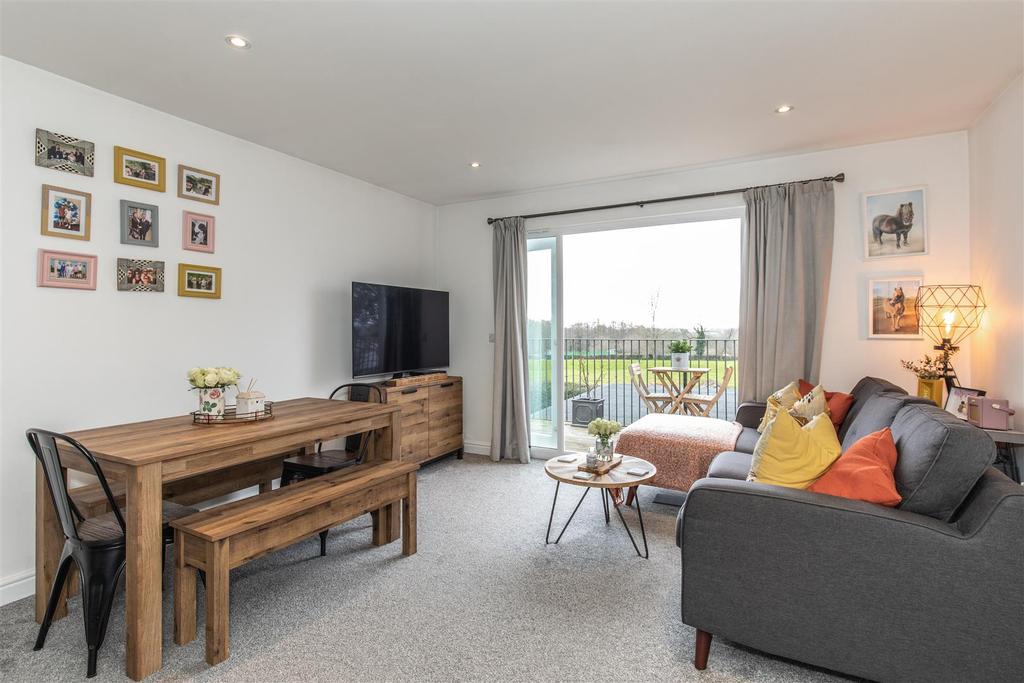 New Town, Uckfield 1 bed flat £210,000