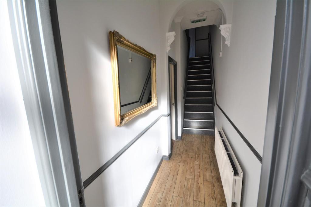 Waldron Street, Auckland, County Durham 5 bed terraced house £