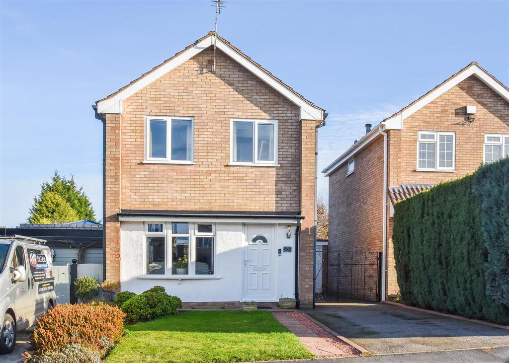 3 Edge Hill Drive, Perton, Wolverhampton 3 bed semidetached house £