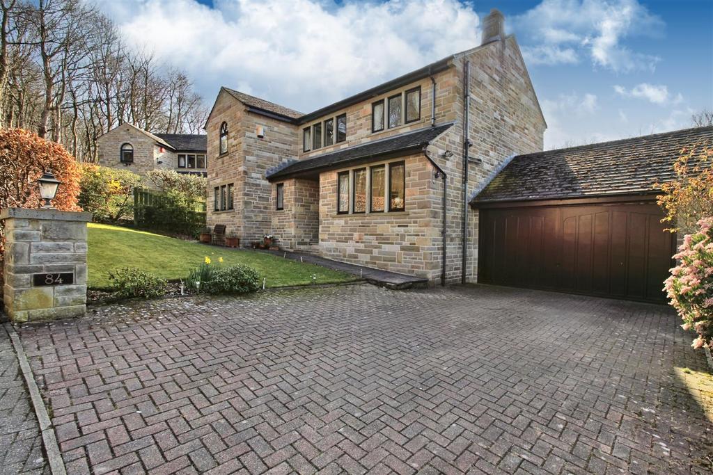 Benomley Road, Almondbury, Huddersfield, HD5 8LS 4 bed detached house
