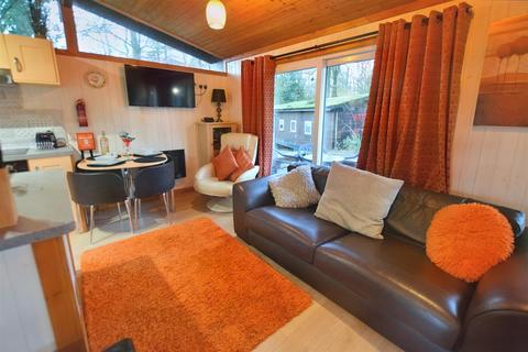 2 bedroom chalet for sale, Cenarth, Newcastle Emlyn