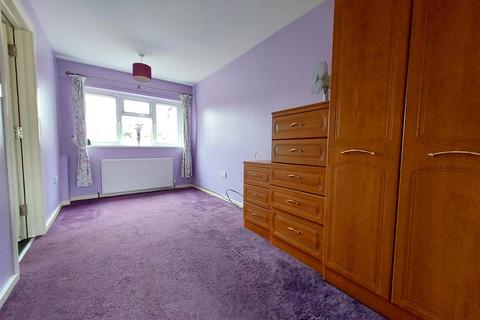 4 Bala Close, Stourport-on-severn, DY13 8JJ