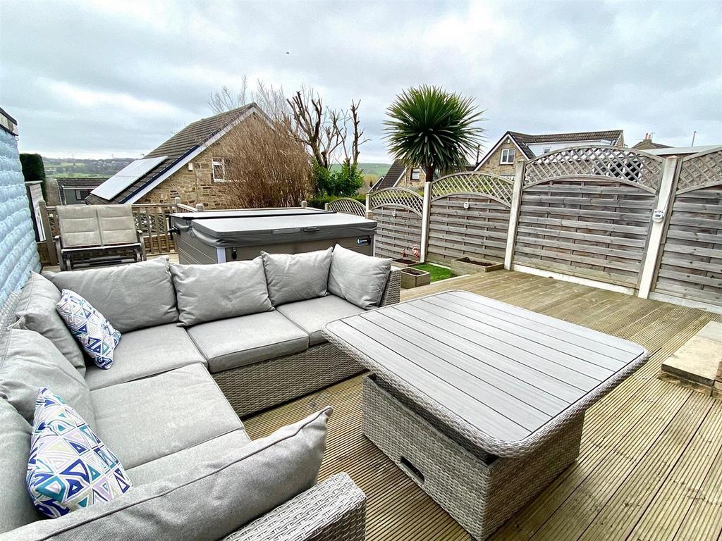Priory way 73 rear.jpg