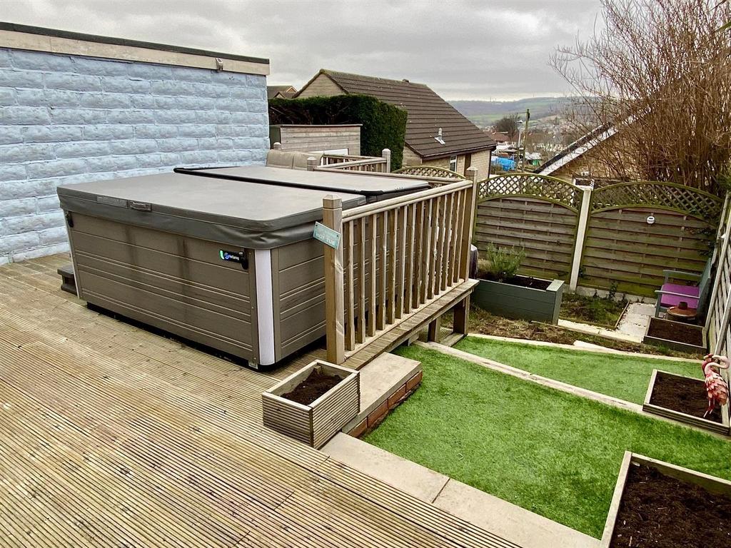 Priory way 73 garden.jpg