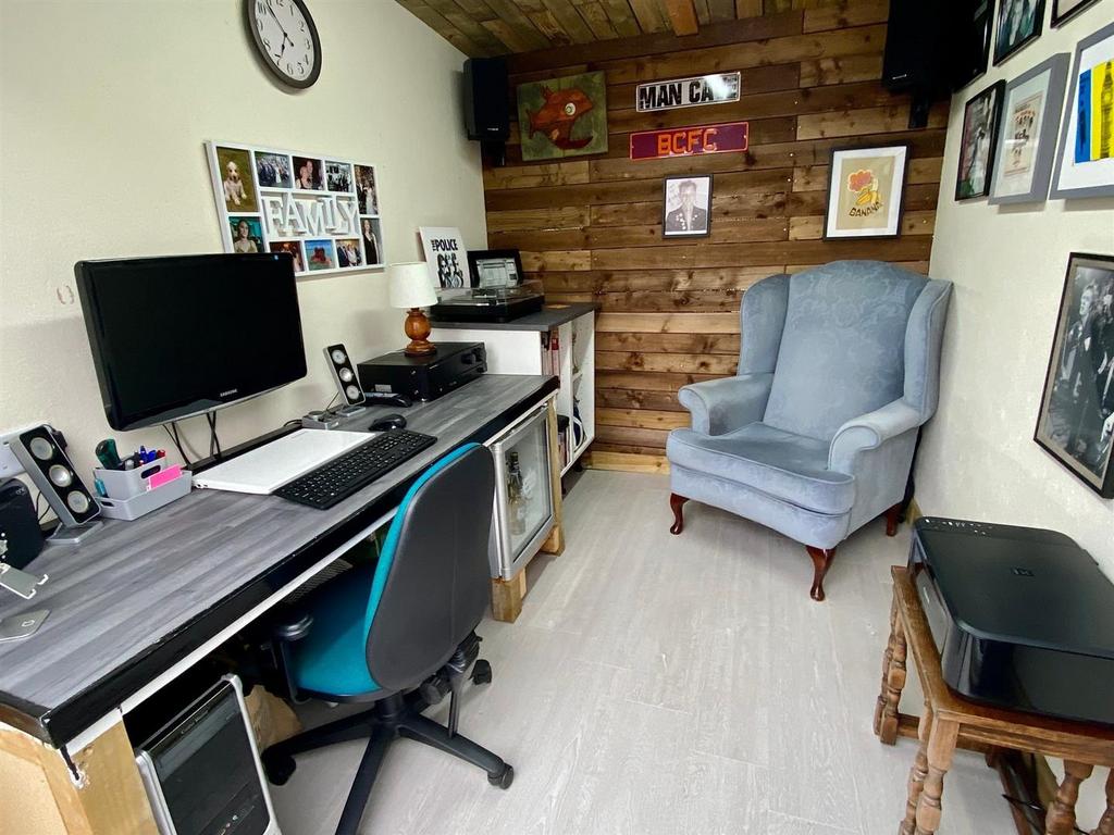 Priory way 73 man cave.jpg