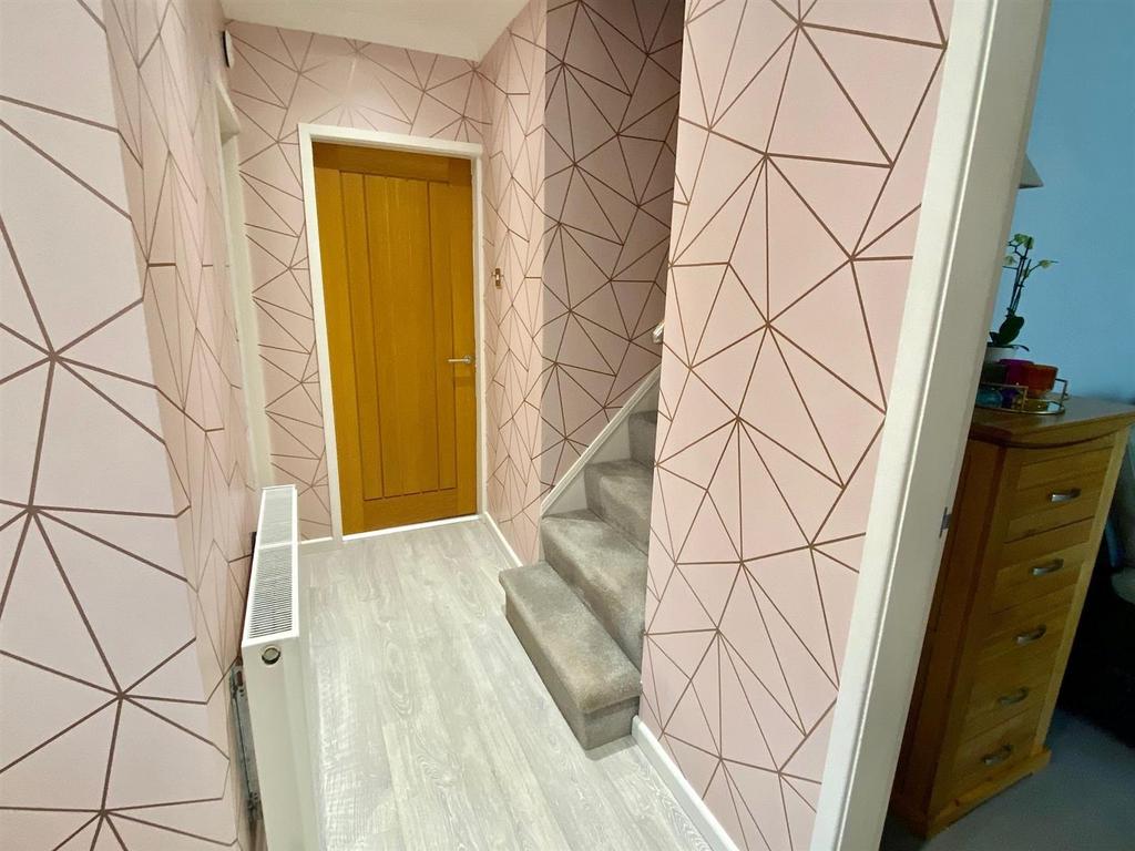 Priory way 73 hall.jpg