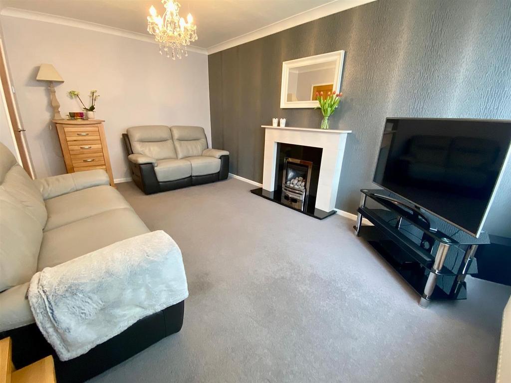 Priory way 73 lounge.jpg