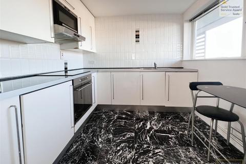 17 Chatterford End, Basildon, SS14 2DQ
